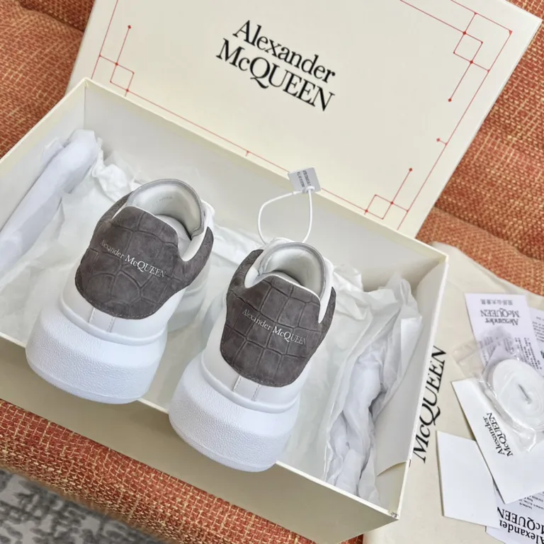 Alexander McQueen Shoe 